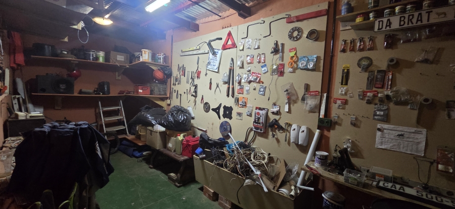5 Bedroom Property for Sale in Rhodesdene Northern Cape